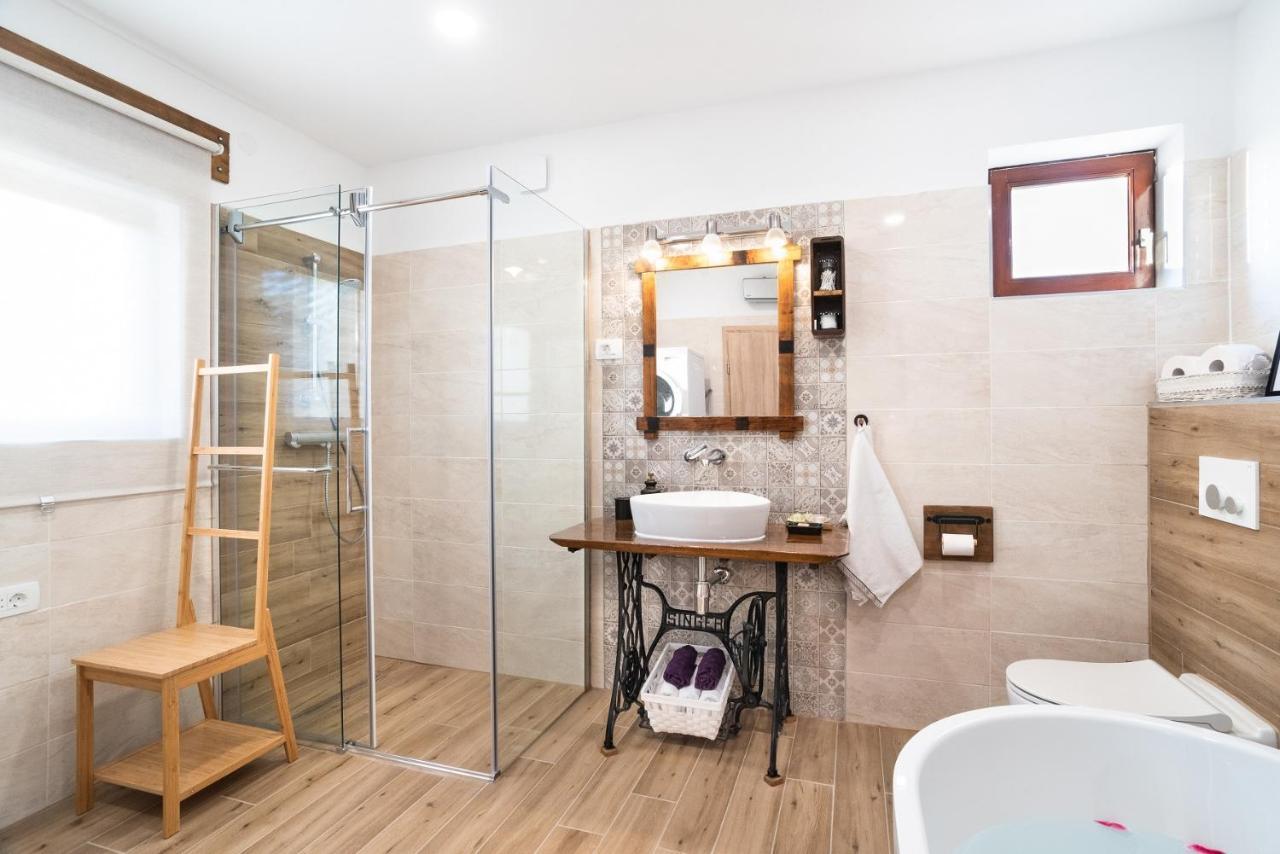 Boutique House Rustikana By Locap Group Izola Dış mekan fotoğraf