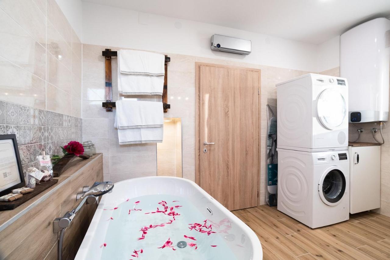 Boutique House Rustikana By Locap Group Izola Dış mekan fotoğraf